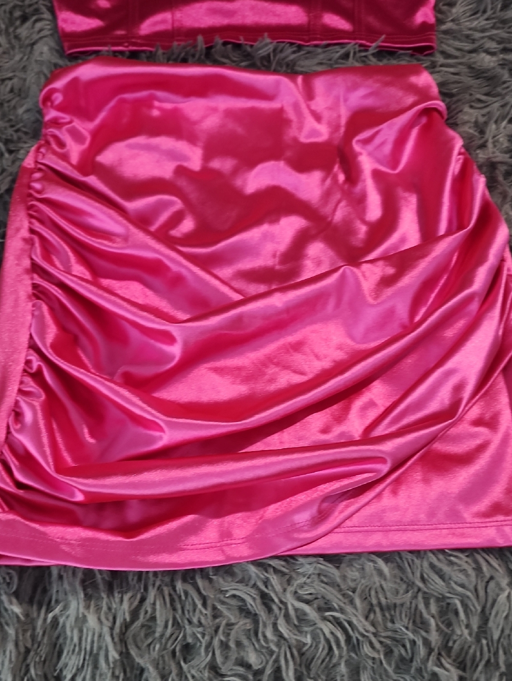 SHEIN Hot Pink Satin Ruched Mini Skirt - Picture 2 of 4